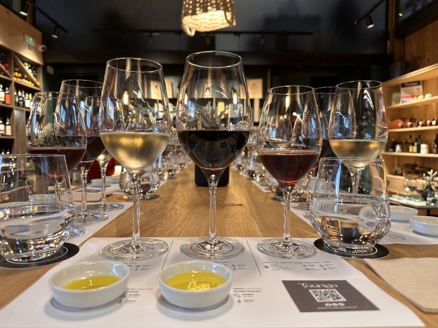 Porto: Douro Valley Tour with Wine Tasting, Cruise and Lunch - Sabrosa photo stop and the return to Porto