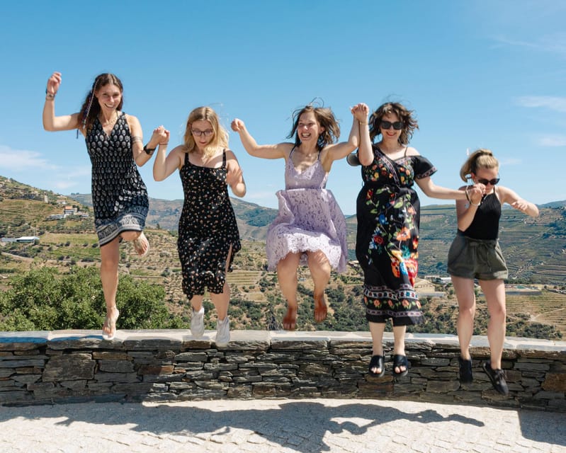 Porto: Douro Valley Wine Tour with a Sommelier & Boat Trip - Why the small group changes the day