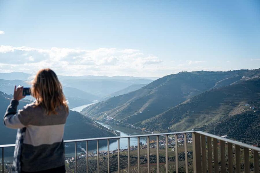 Porto: Douro Wine Tour with Lunch and River Cruise - What the $153 price really covers
