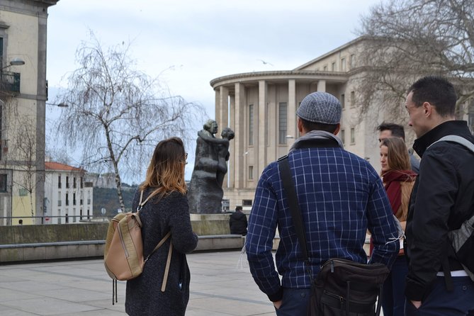 Porto Essential Walking Tour - Praça da Liberdade and São Bento’s blue-and-white panels