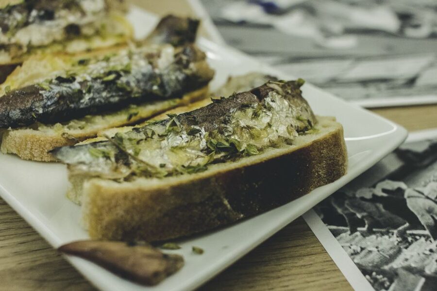 Porto: Evening Local Food Crawl with Drink Pairings - What makes this Porto food tour worth your evening