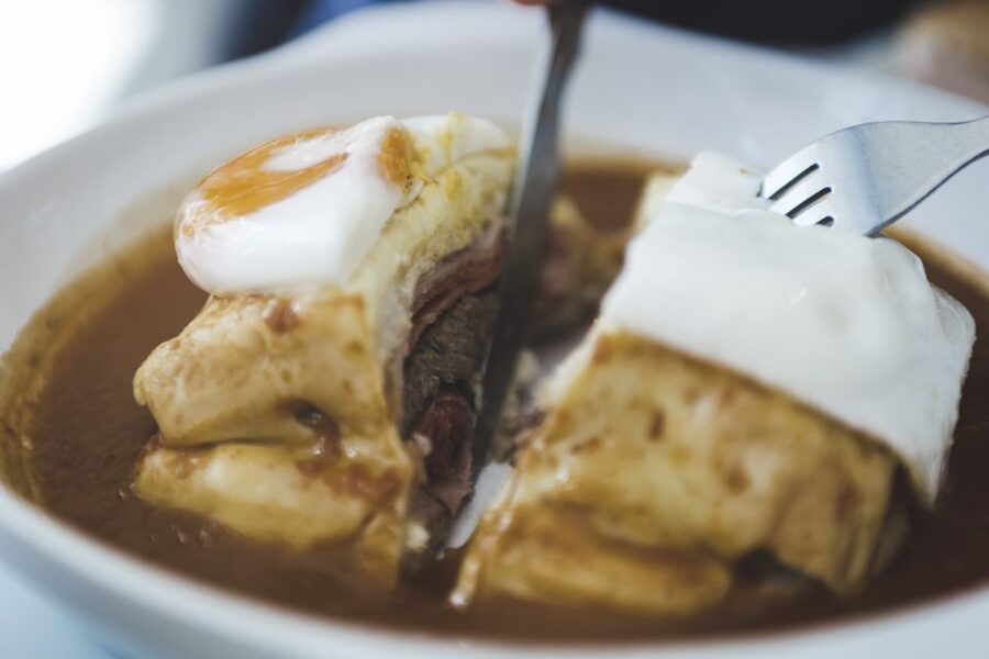 Porto: Evening Local Food Crawl with Drink Pairings - Walking, weather, and food restrictions