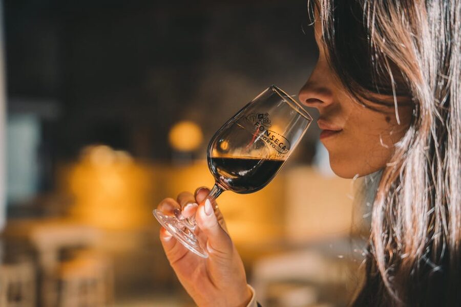 Porto: Fonseca Cellar Tour & Fado Show with Optional Dinner - Key points to know before booking