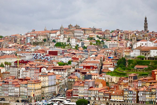 Porto Food Tour of 8 Tastings: Custard Tart, Bifana & Hidden Gems - Why this tour works best on your first day in Porto