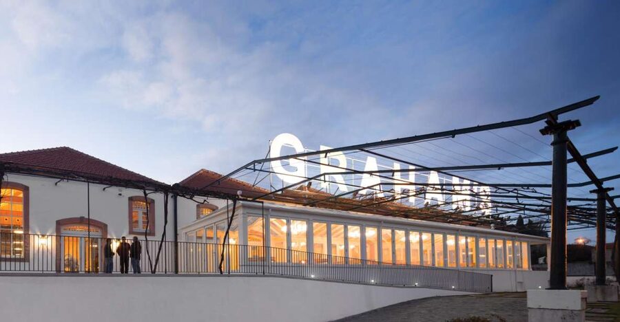 Porto: Graham's Port Lodge Tour & Vintage Room Wine Tasting - Key points at a glance
