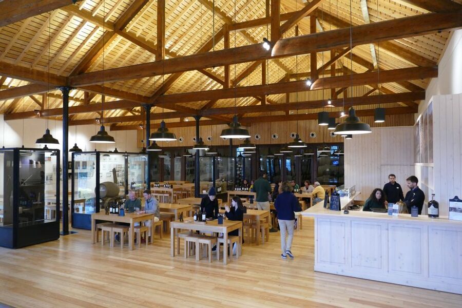 Porto: Graham's Port Lodge Tour with Premium Wine Tastings - Three Ports, Three Food Pairings
