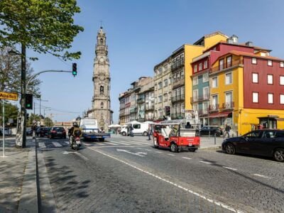 Guided Tour by Tuk-Tuk & Optional Douro River Cruise