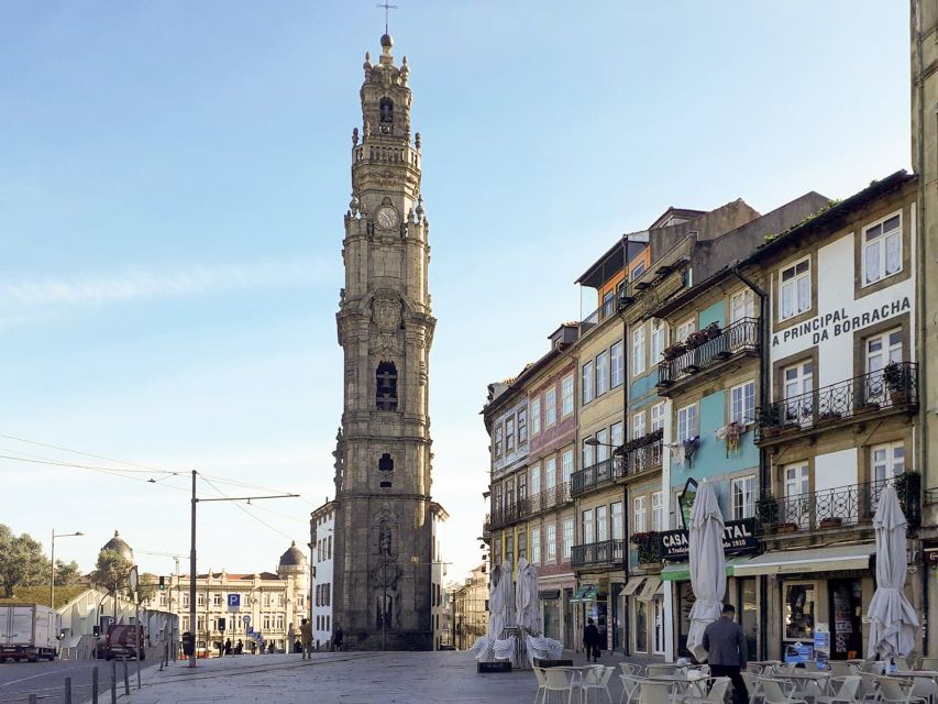 Porto: Guided Tour by Tuk-Tuk & Optional Douro River Cruise - The 55-minute Six Bridges Cruise