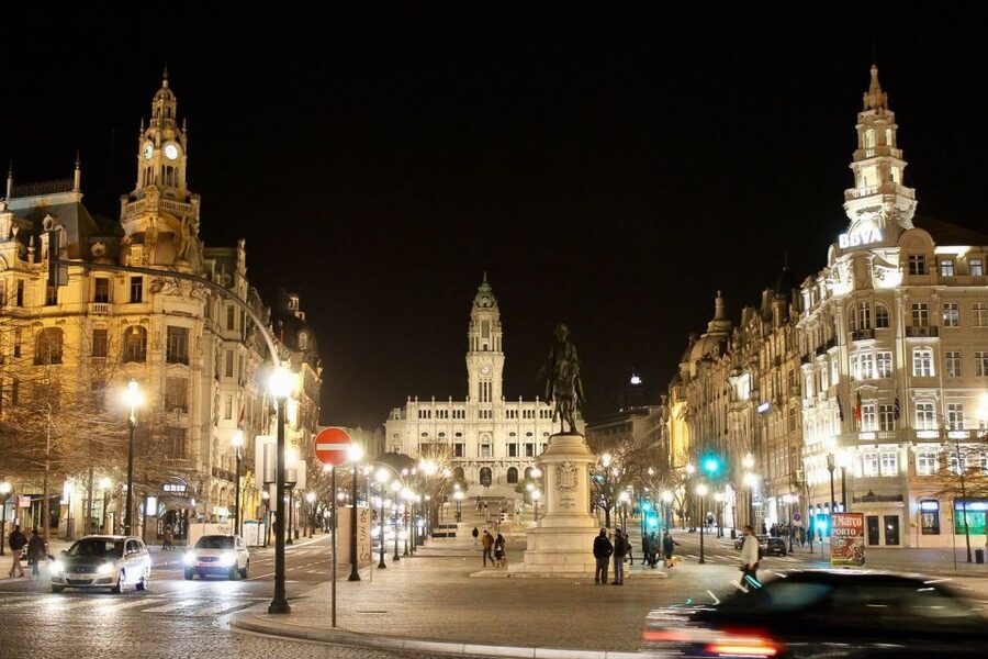 Porto: Guided Walking Tour and Lello Bookshop - Avenida dos Aliados and the civic heart of Porto