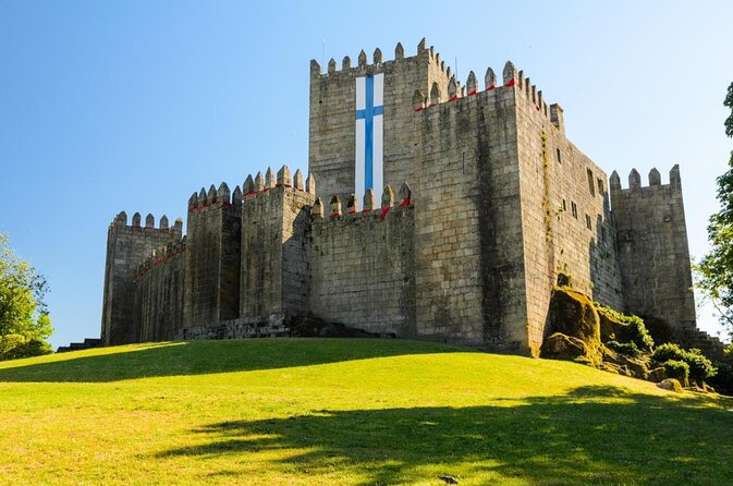 Porto: Guimaraes & Braga Small Group Tour with Lunch and Tickets - Key points to know before booking