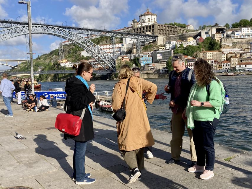 Porto: Highlights & hidden gems Walk - max 10 - Pace, hills, and weather