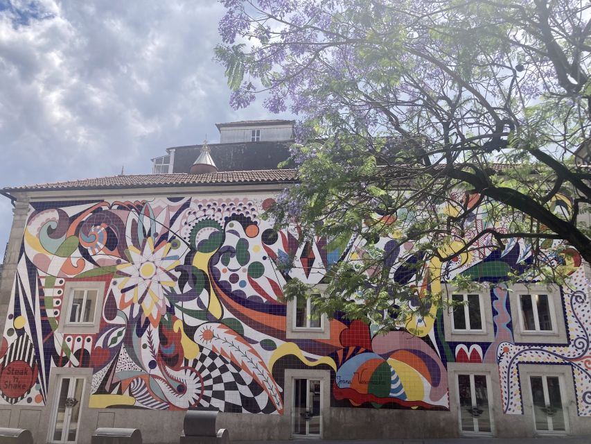 Porto: Highlights & hidden gems Walk - max 10 - Praça de Carlos Alberto and the first local stops