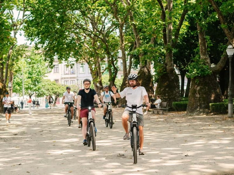 Porto: Highlights in 3 Hours E-Bike Tour - Why an e-bike makes sense in Porto