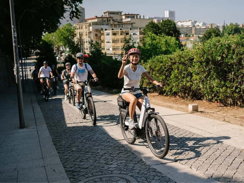 Porto: Highlights in 3 Hours E-Bike Tour - Porto Cathedral and the blue tiles of São Bento