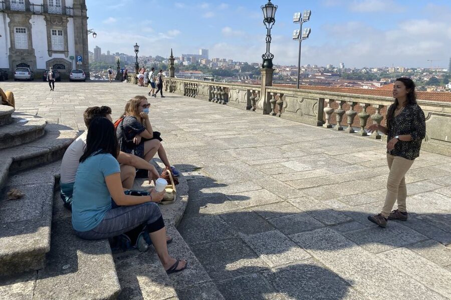 Porto: Historical Center Walking Tour - Art nouveau facades and the famous Lello Bookshop