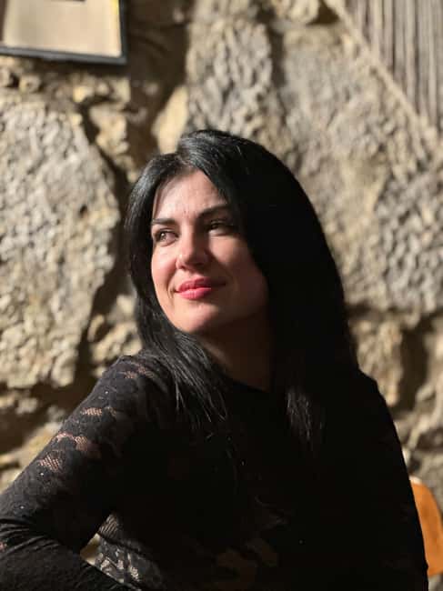 Porto: Live Fado Concert with Glass of Tawny Port Wine - How the films and testimonials affect the mood