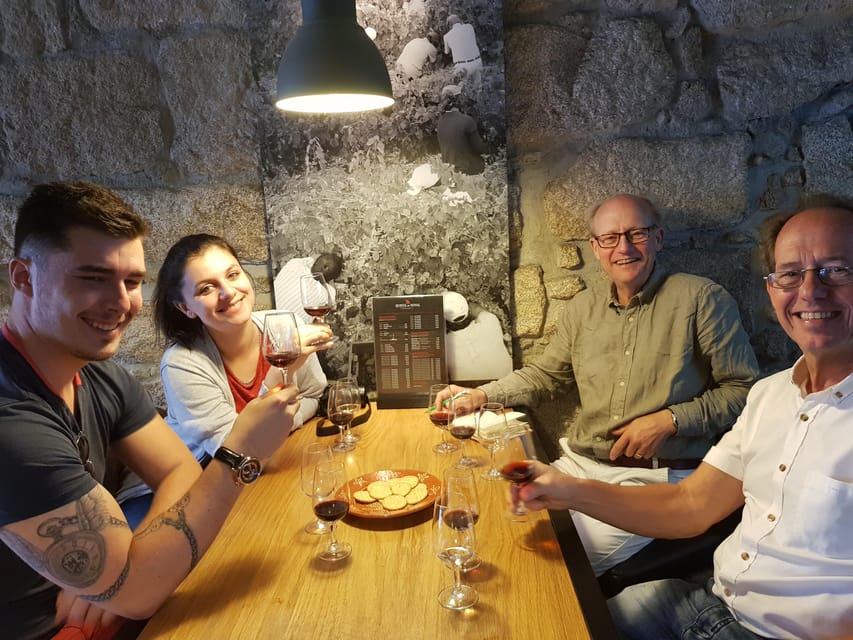 Porto: Port and Douro Wine Walking Tour with 9 Tastings - Key points before you book