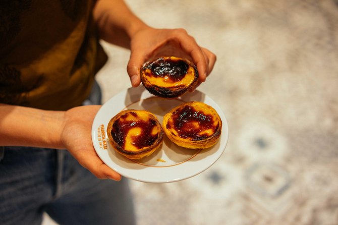 Porto Private Food and Drink Tasting Tour with Local - What the guides add to the experience