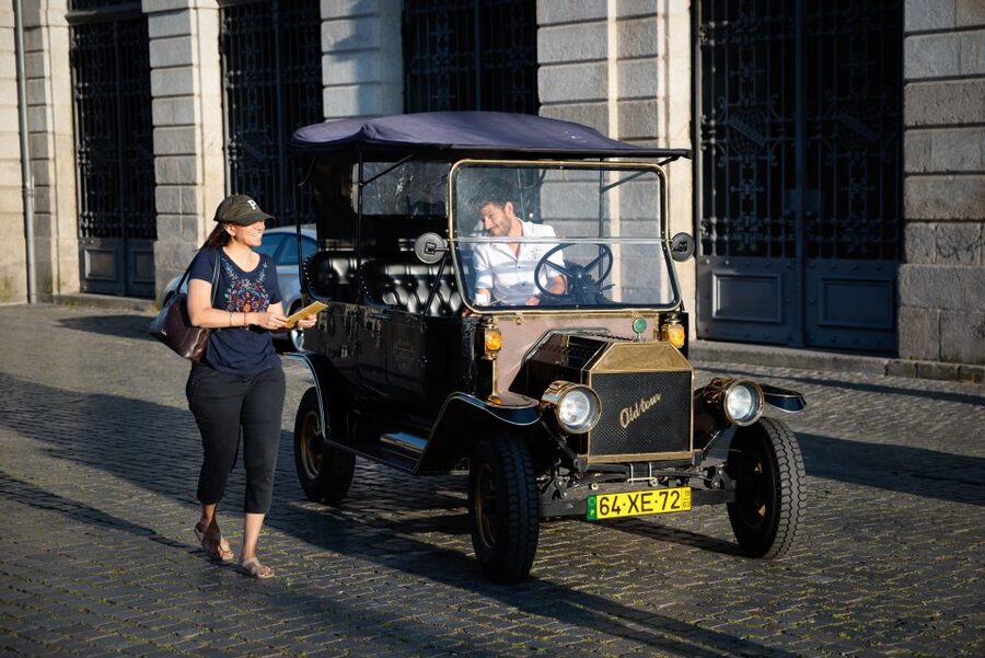 Porto:Private Tour of the Historic City in a Classic Ford T - What the one-hour format really means