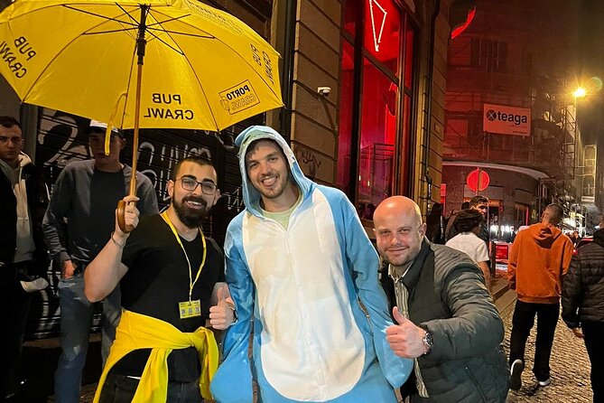 Porto Pubcrawl: 5h,7 Drinks,4 bars &Skip the line Club Entry - Is Porto Pubcrawl worth $21.78?
