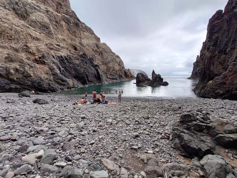 Porto Santo: Island Highlights 4x4 Tour with Hotel Transfers - Why a 4x4 is useful on Porto Santo