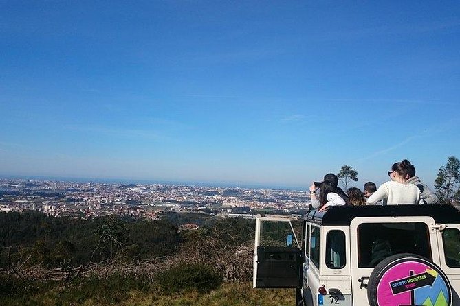 Porto: Small Group 4x4 Tour in Oporto Mountains - Offroad - The final drink in a local place