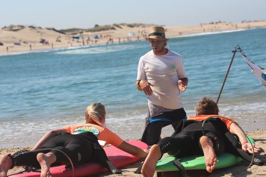 Porto: Small Group Surf Lesson with Transportation - Why the Small Group Matters