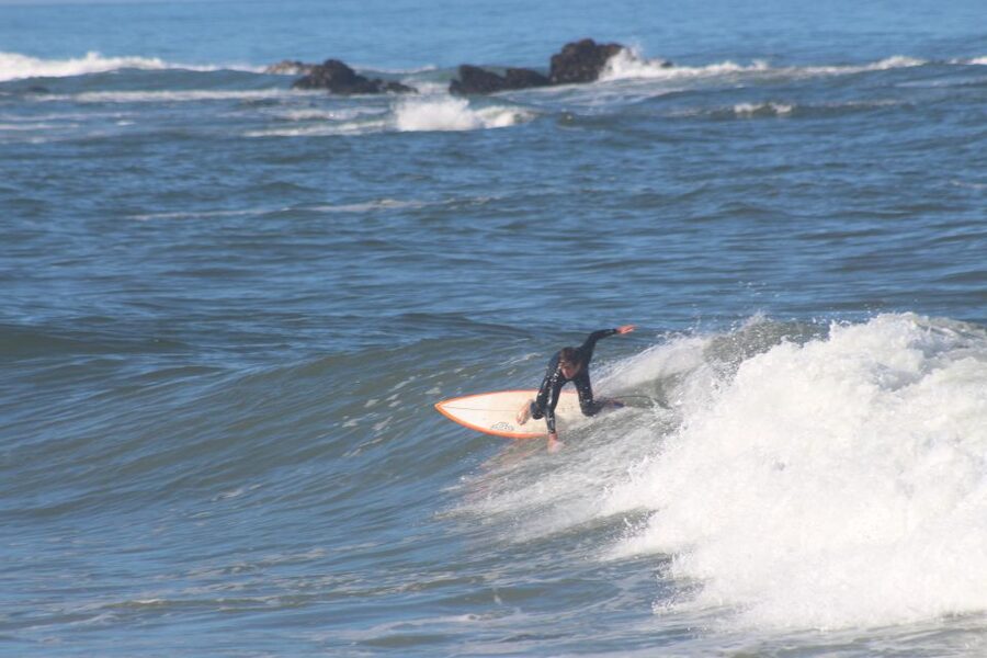 Porto: Small Group Surf Lesson with Transportation - A Short Lesson Before the Cold Water