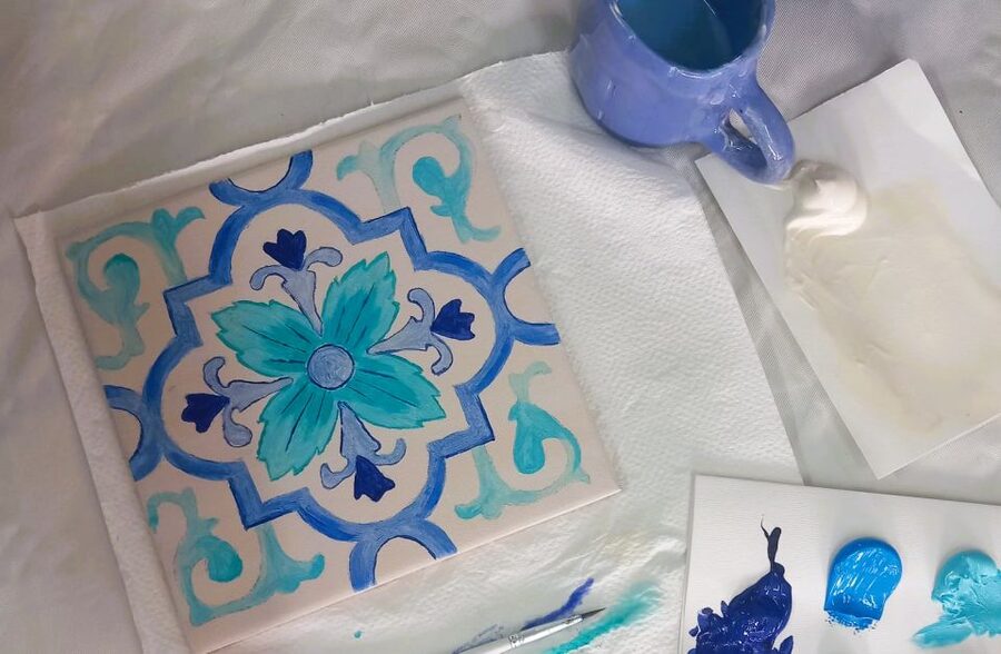 Porto: Tile Painting and Cocktails in Downtown Porto - Finishing the tile and getting it home