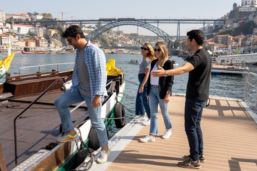 Porto: Walking Tour, Lello Bookshop, Boat and Cable Car - Cable car views over Porto and the Douro