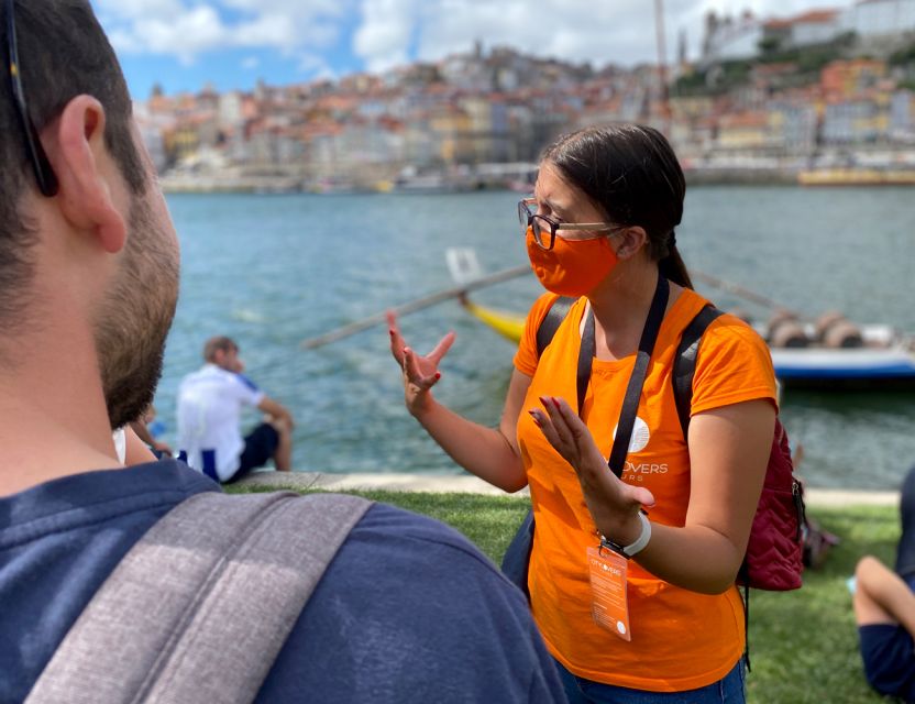 Porto: Wine Tasting with Tapas Walking Tour - Why this tour works as a first afternoon in Porto