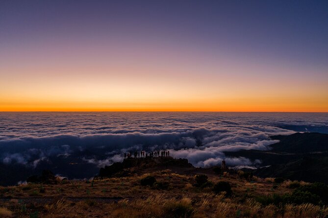 PR1 Sunrise Pico do Arieiro Self-Guided Hiking Transfer - The 5:30 am pickup and steep mountain drive