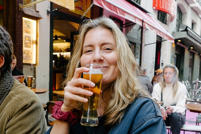Private Food and Wine Tour: From Street to Gourmet - Alfama brings the old city down to street level