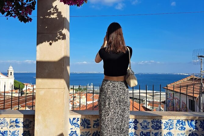 Private Food and Wine Tour: From Street to Gourmet - Lisbon Cathedral connects food with conquest and faith