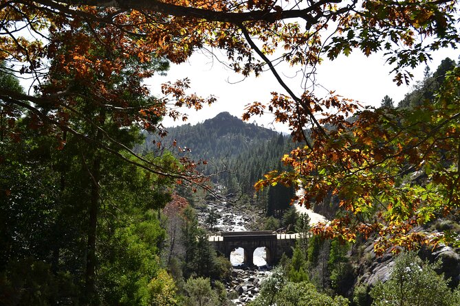 Private Geres National Park Tour with Lunch and Transfers - Guides who shape the day