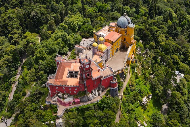 Private Getaway in Sintra - Through the Hills to the Coast - Why a private vehicle matters in Sintra