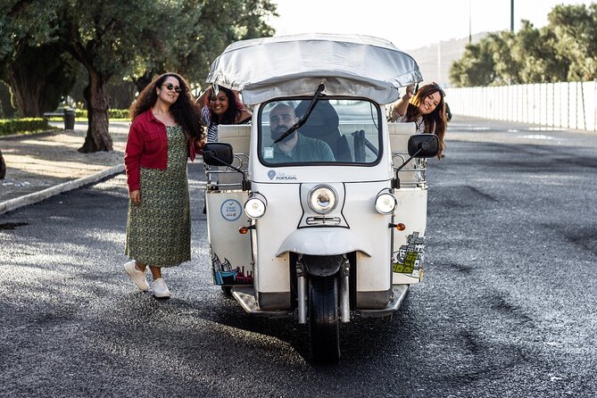 Private Half-Day Eco Tuk Tuk Tour in Lisbon - Portas do Sol and Senhora do Monte viewpoints