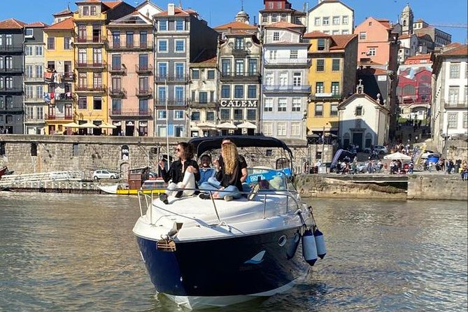 Private tasting in the Douro (1 to 7 people) on a yacht for yourself - Porto, Gaia, And The Riverfront Pause