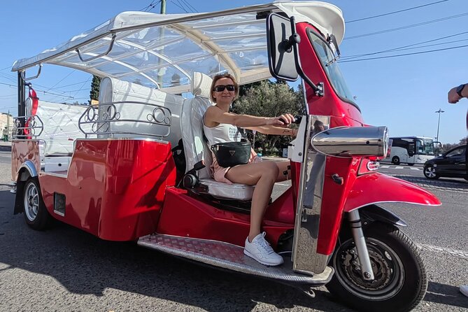 Private Tour in Lisbon with Tuk Tuk - Lisbon Cathedral in five quick minutes