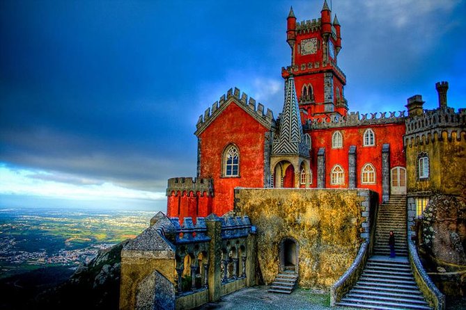 Private Tour: Sintra, Cabo da Roca and Cascais Day Trip from Lisbon - Why a private vehicle helps in Sintra