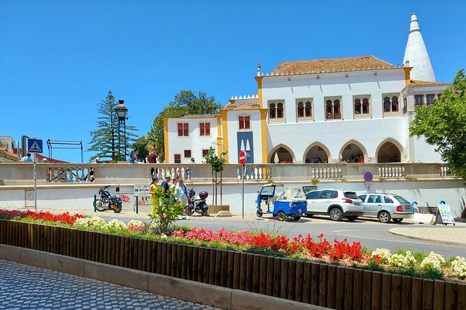Private Tour Sintra, Palaces and Mountain Tuk Tuk(2 to 6 people) - The Moorish Castle walls from the road