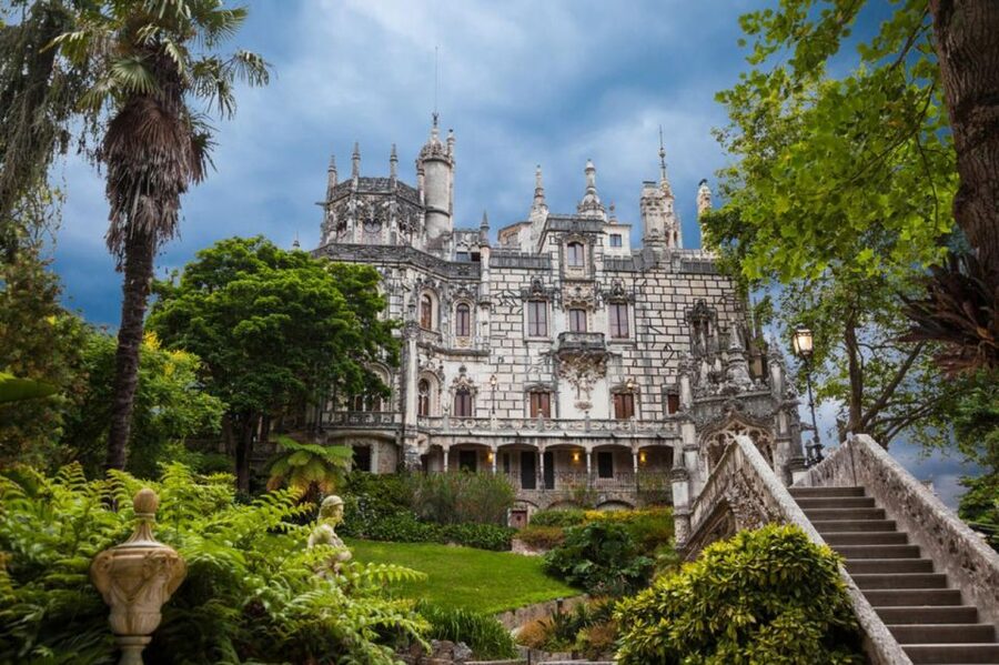 Quinta da Regaleira Skip-the-Ticket-Line Entry & Audioguide - Finding the aquarium, greenhouse, and fountains