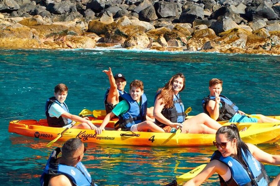 Quinta do Lorde: Kayak Experience in Ponta de São Lourenço - Paddling along the rocky coast
