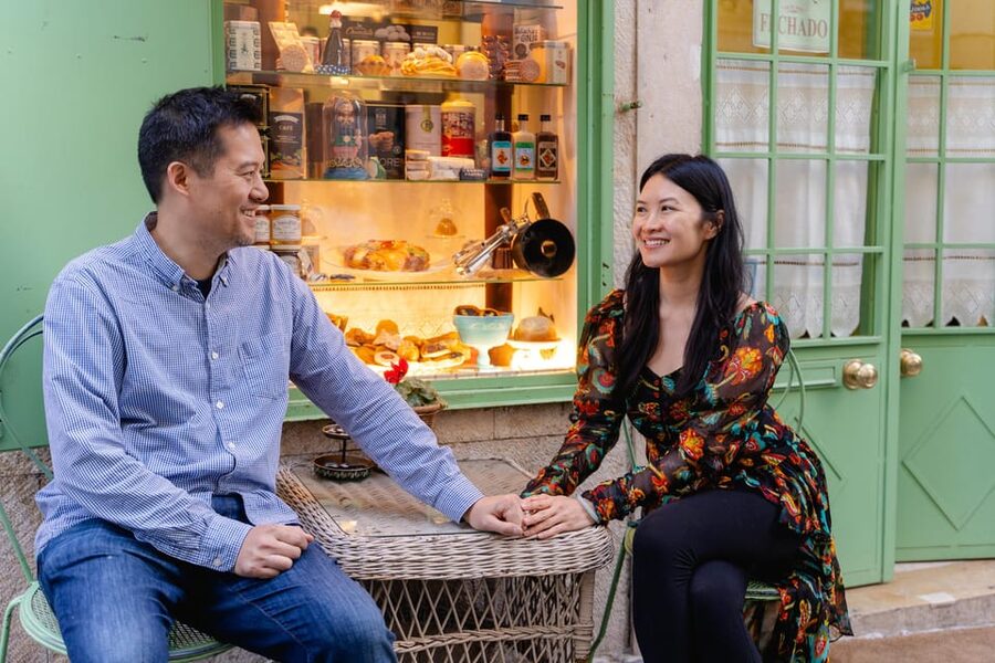 Romantic Photoshoot Experience for Couples in Lisbon - How the photographer helps you look natural