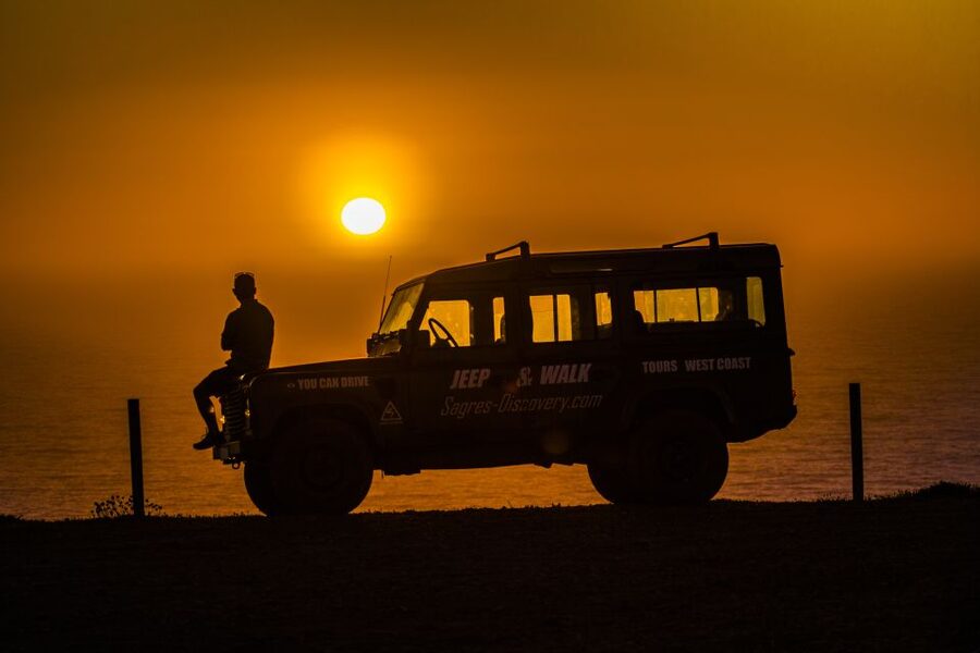 Sagres: Sagres Natural Park Sunset Tour by Jeep - Wine, chorizo, and pastel de nata