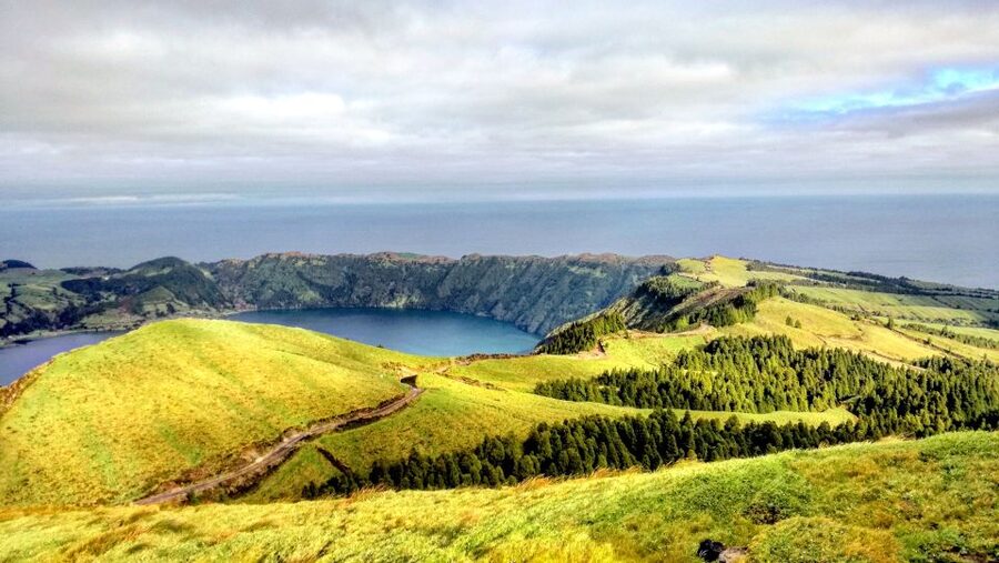 São Miguel, Azores: Sete Cidades Half-Day Jeep Tour - Who should book this Sete Cidades excursion?