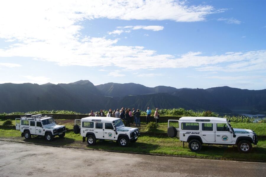 São Miguel, Azores: Sete Cidades Half-Day Jeep Tour - Old roads, aqueducts, and out-of-the-way stops