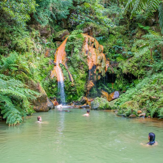 São Miguel: Full-Day Tour to Sete Cidades and Lagoa do Fogo - Pico do Carvão and the island from above