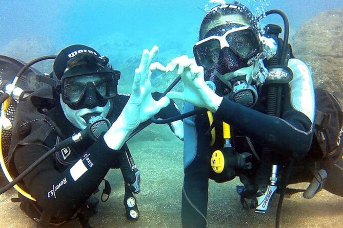Scuba Diving Experience in Madeira - The classroom lesson gives you the basic tools