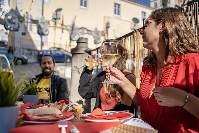 Segway Food Tour of Alfama and Old Town Lisbon - Finishing through the lower city